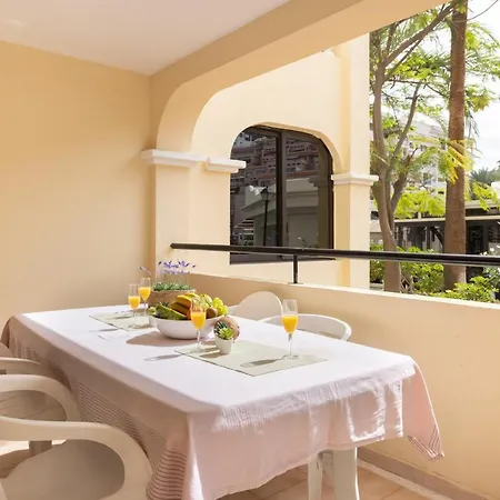 Home2book Charming Castle Harbour Cristianos ロスクリスティアーノス