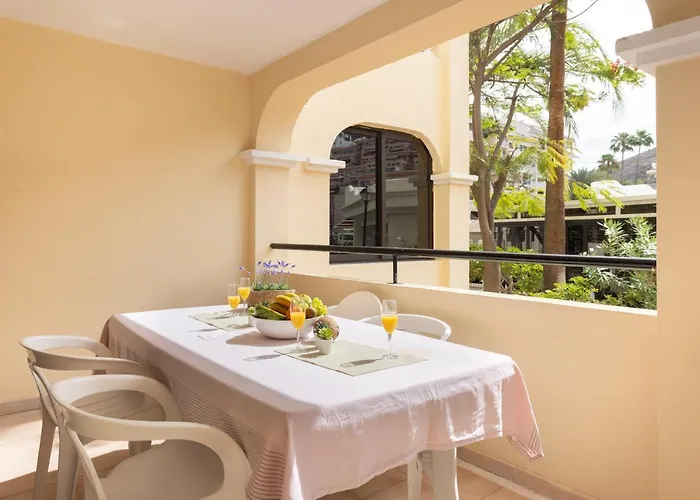 Home2book Charming Castle Harbour Cristianos ロスクリスティアーノス