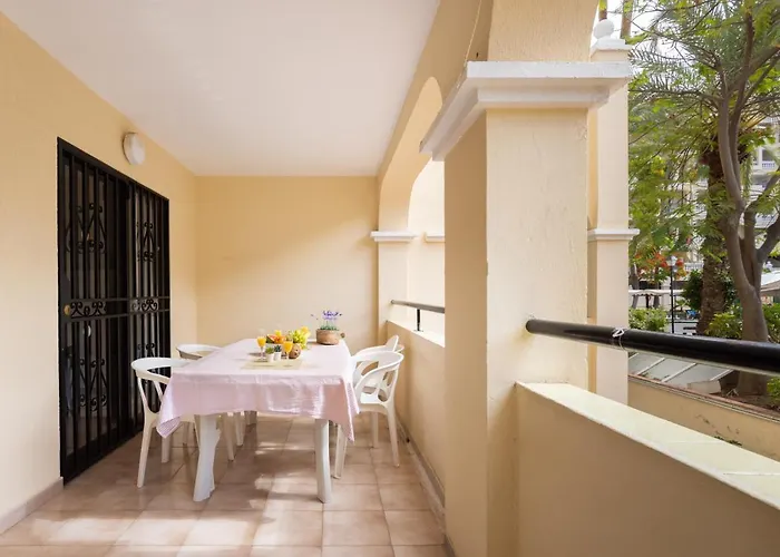 Home2book Charming Castle Harbour Cristianos 아파트