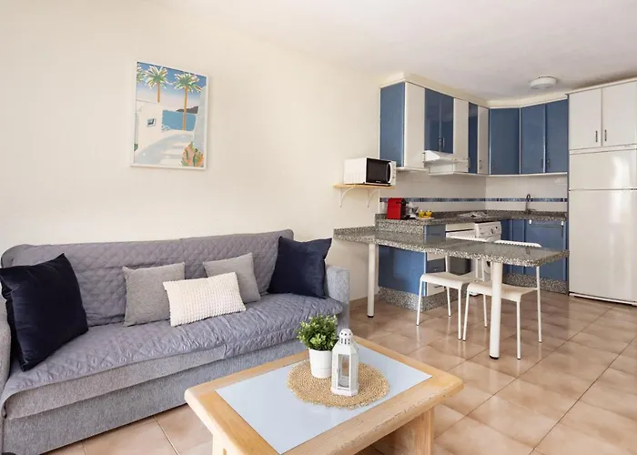 Home2book Charming Castle Harbour Cristianos Апартаменты *