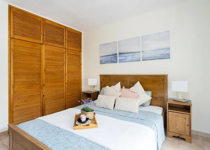 Апартаменты Home2book Charming Castle Harbour Cristianos Лос Кристианос